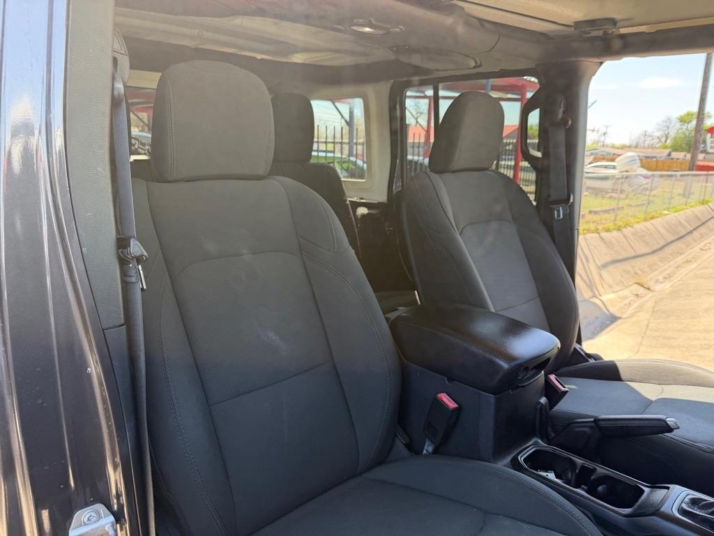 Jeep Wrangler Unlimited Sport 2018