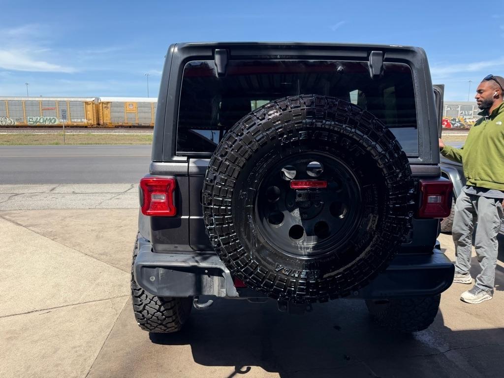 Jeep Wrangler Unlimited Sport 2018