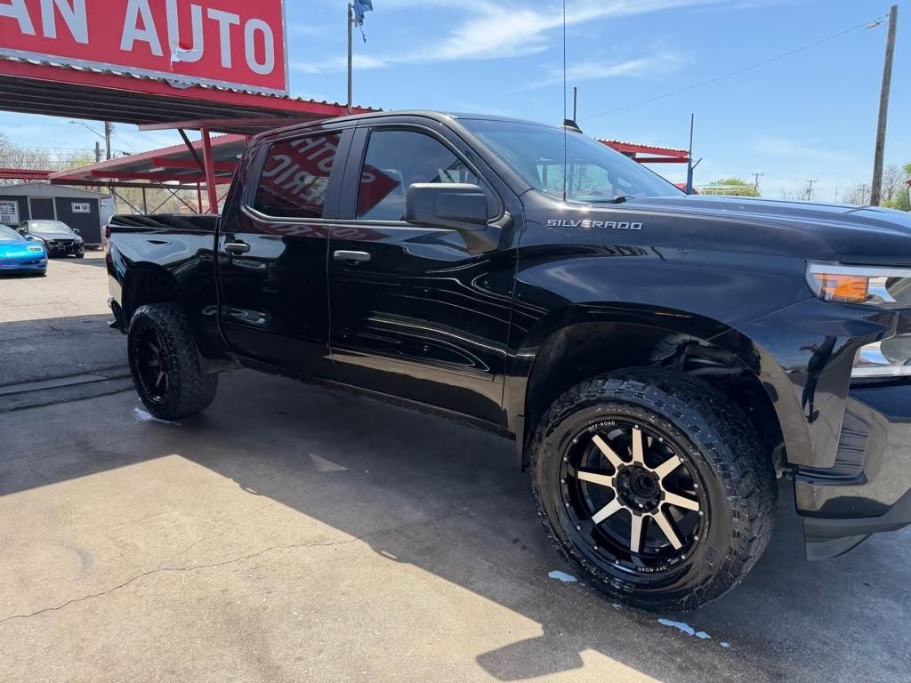 Chevrolet Silverado 1500 Custom Crew Cab Long Box 2WD 2020