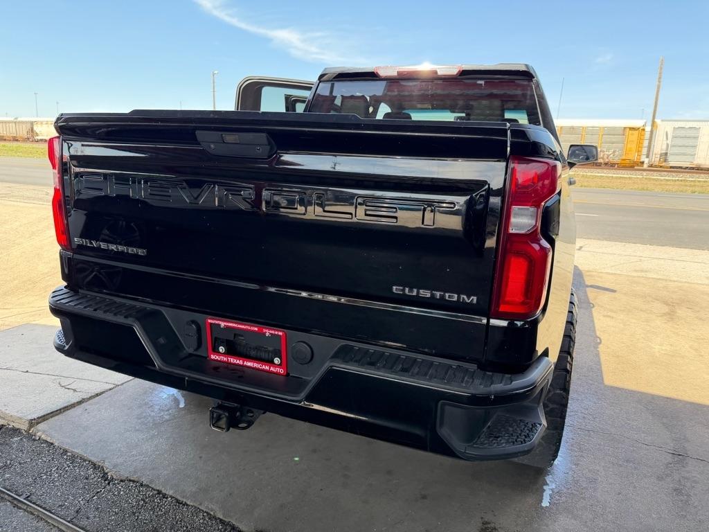 Chevrolet Silverado 1500 Custom Crew Cab Long Box 2WD 2020