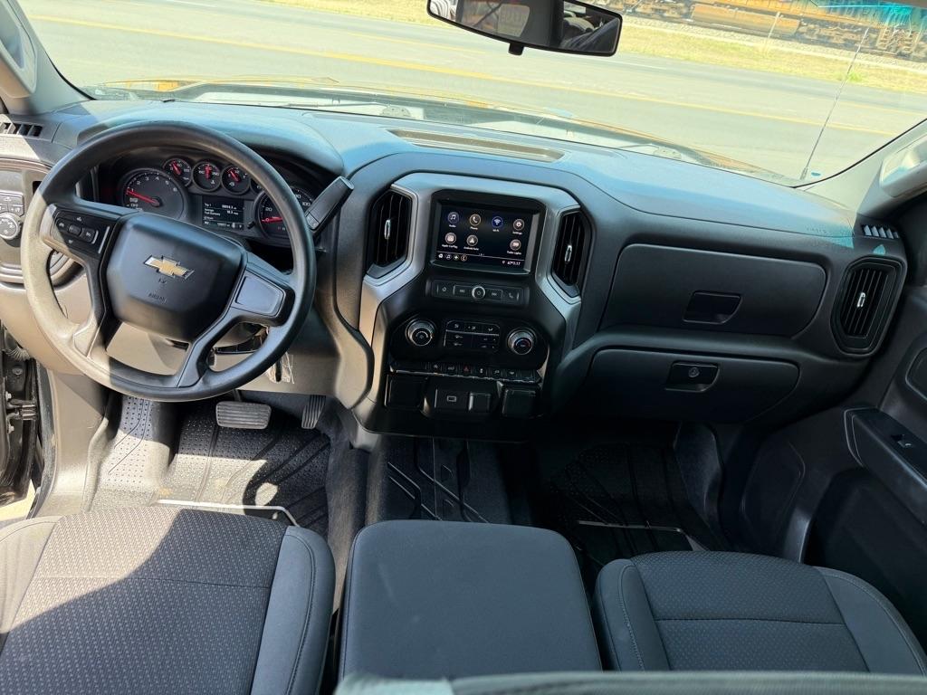 Chevrolet Silverado 1500 Custom Crew Cab Long Box 2WD 2020