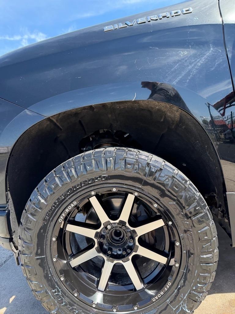 Chevrolet Silverado 1500 Custom Crew Cab Long Box 2WD 2020