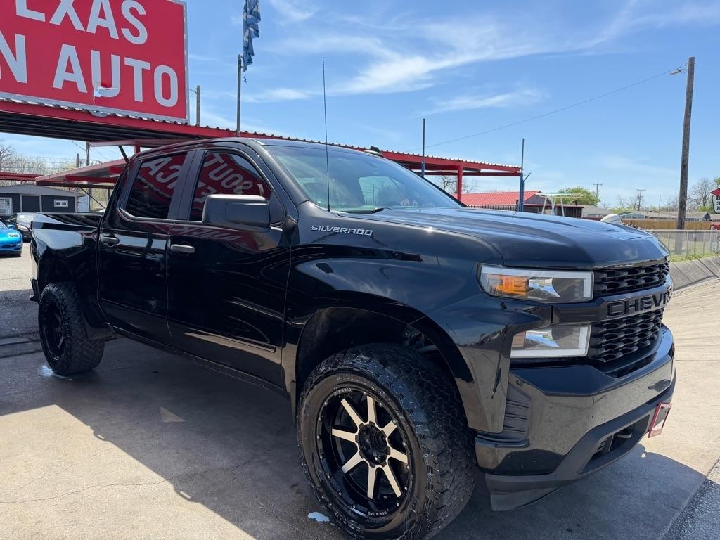 Chevrolet Silverado 1500 Custom Crew Cab Long Box 2WD 2020