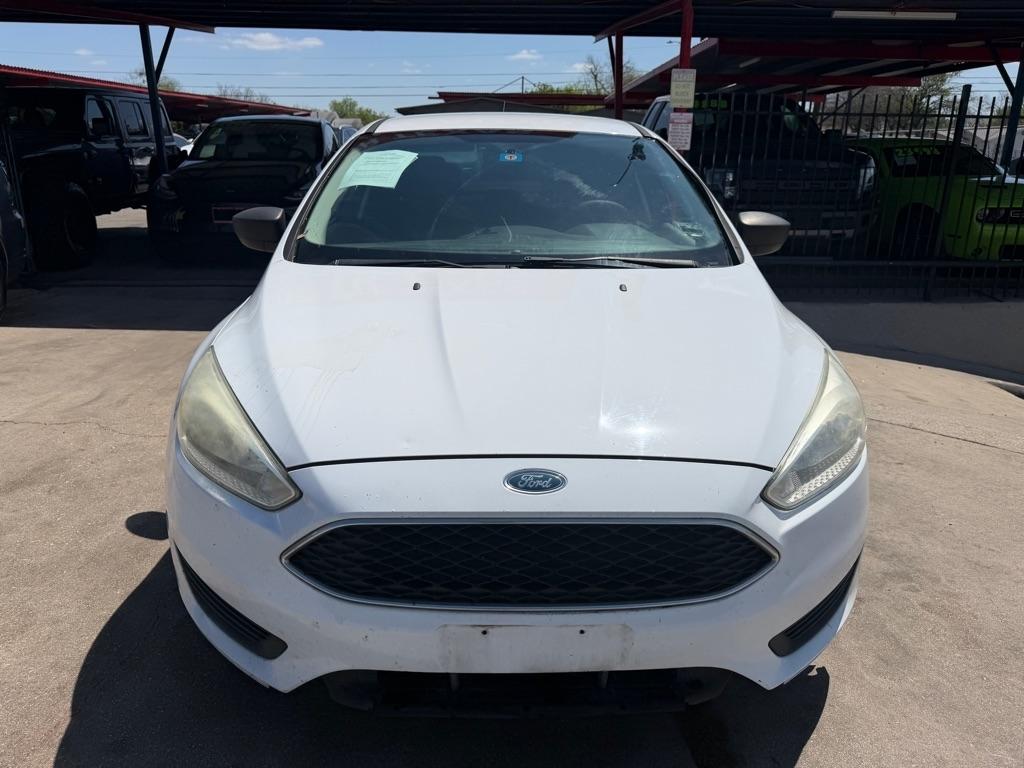 Ford Focus S Sedan 2016