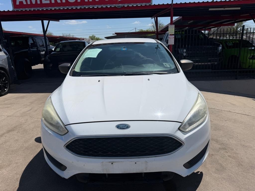 Ford Focus S Sedan 2016