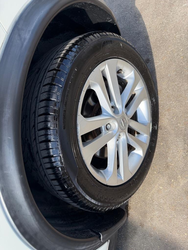 Nissan Juke S FWD 2016