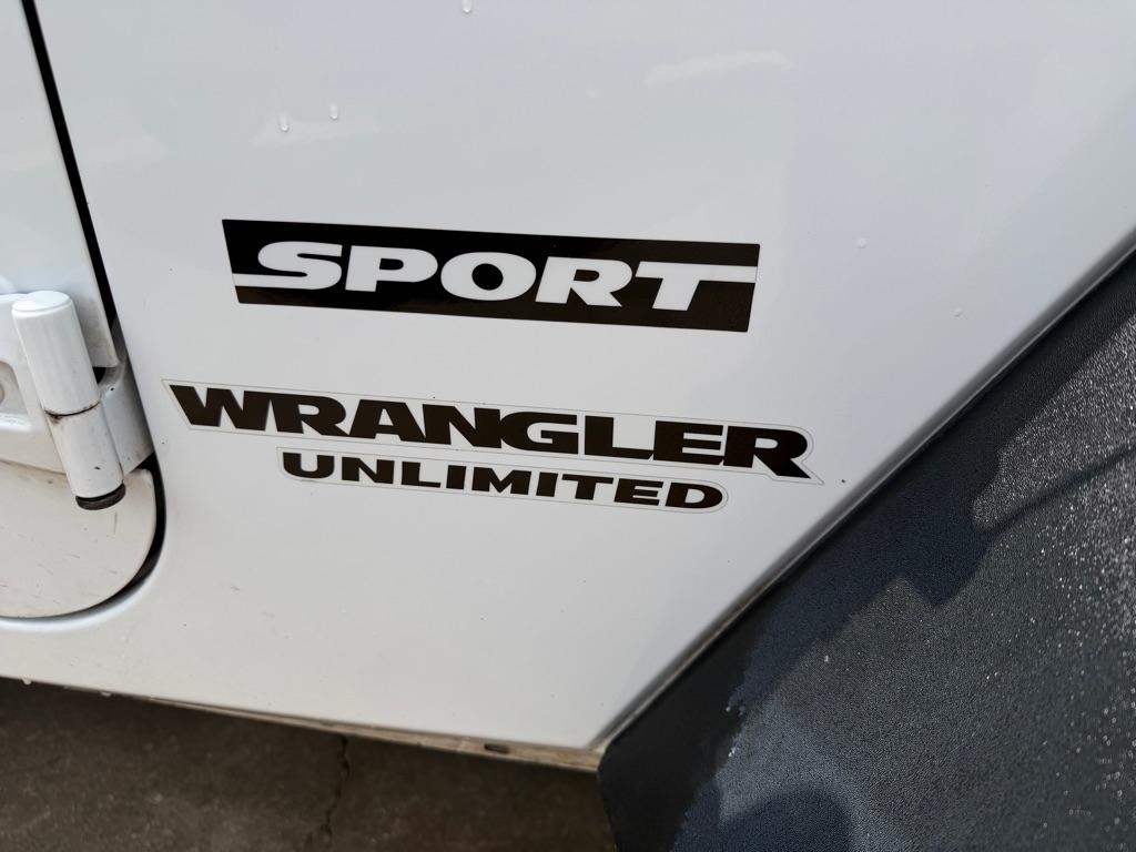 Jeep Wrangler Unlimited Sport 4WD 2012