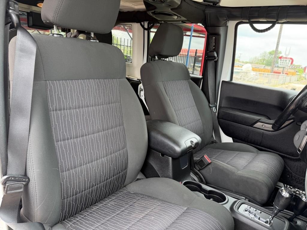 Jeep Wrangler Unlimited Sport 4WD 2012