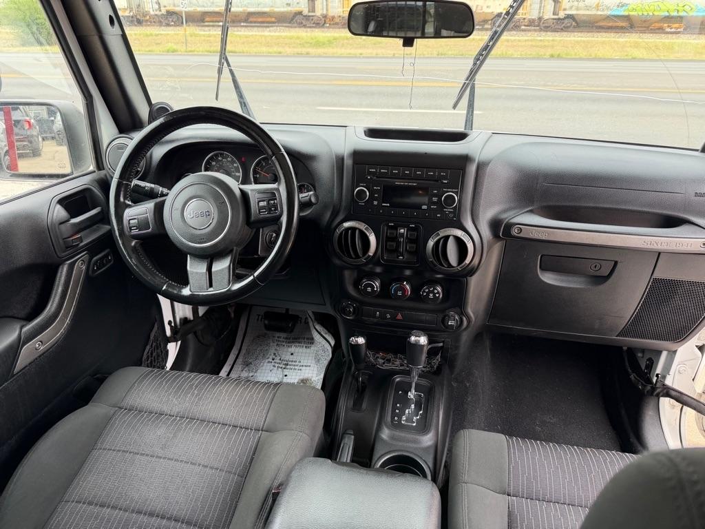 Jeep Wrangler Unlimited Sport 4WD 2012