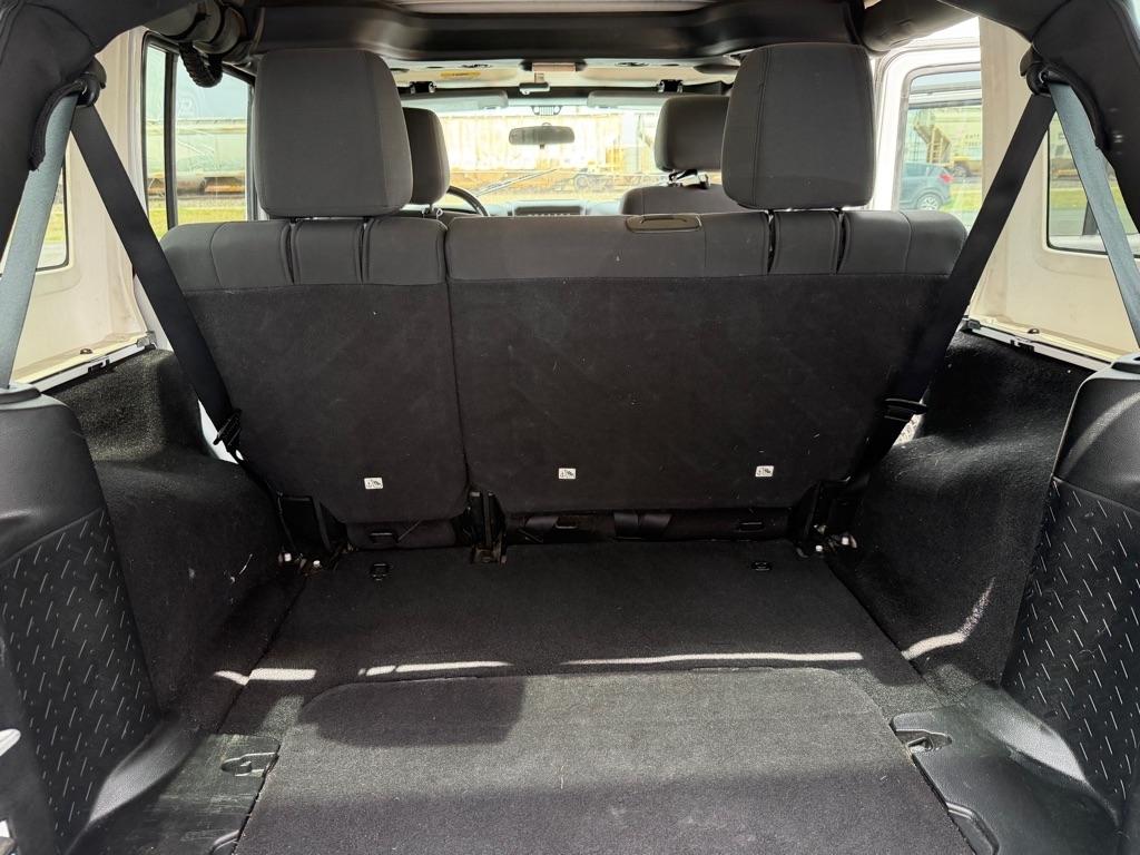 Jeep Wrangler Unlimited Sport 4WD 2012