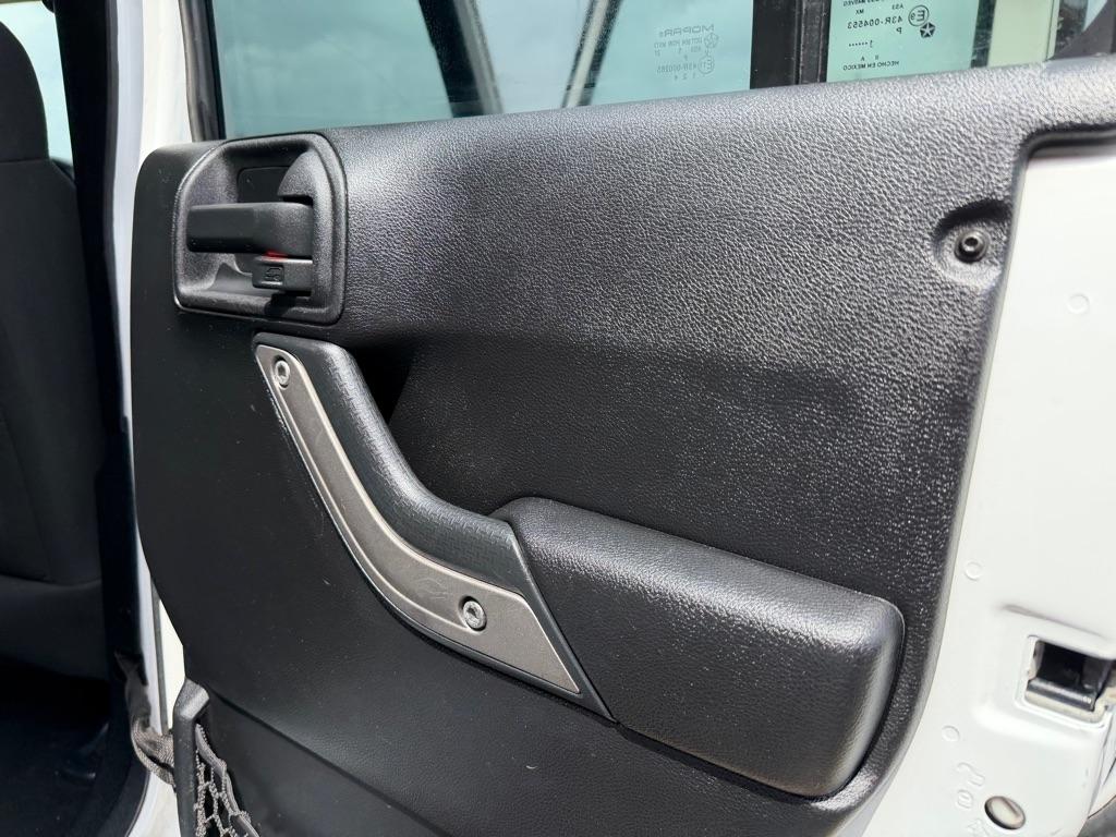 Jeep Wrangler Unlimited Sport 4WD 2012