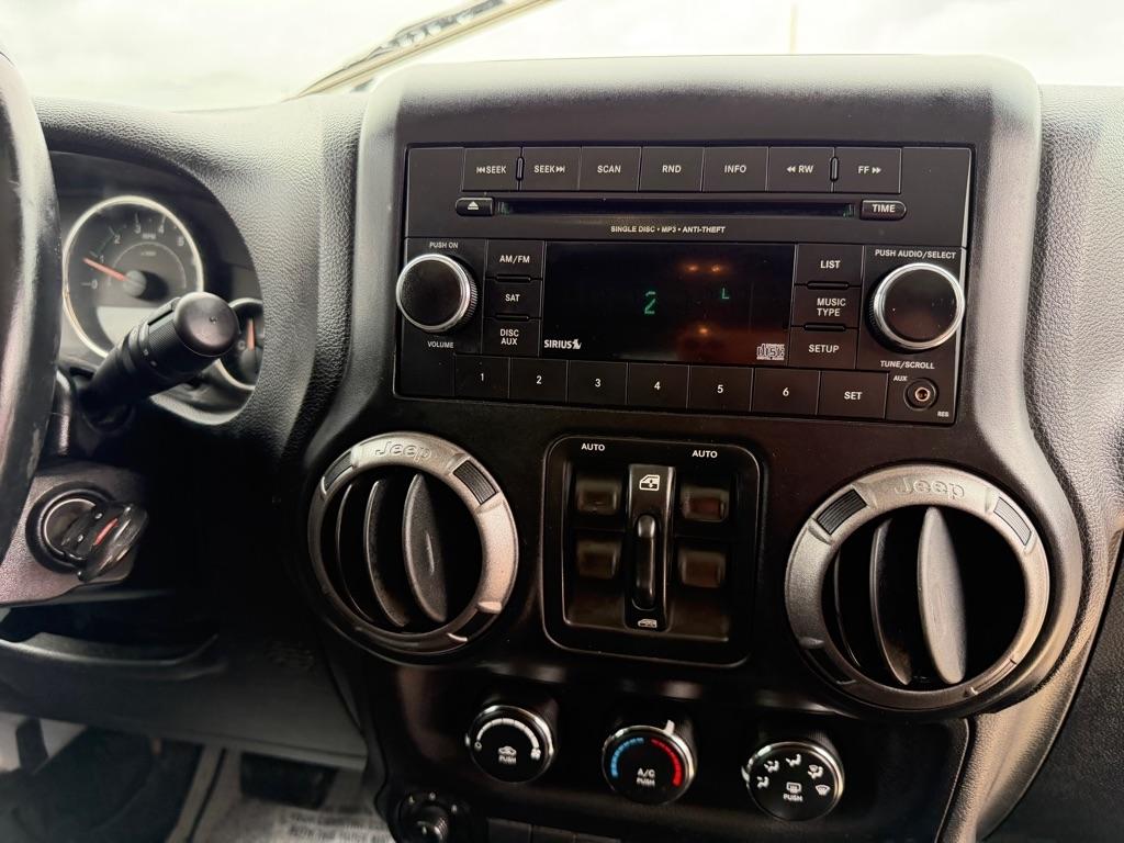 Jeep Wrangler Unlimited Sport 4WD 2012