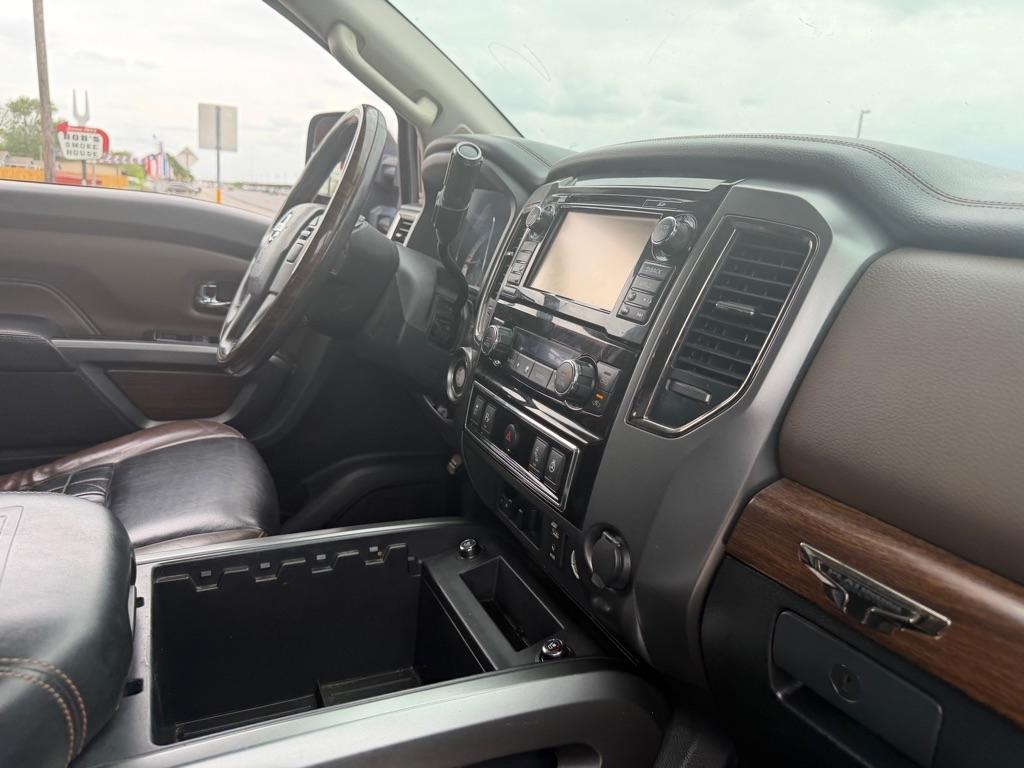 Nissan Titan XD SL 2WD Diesel 2017