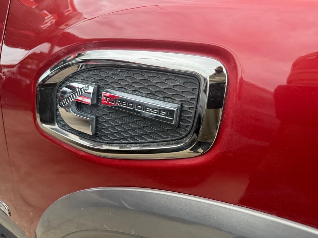 Nissan Titan XD SL 2WD Diesel 2017