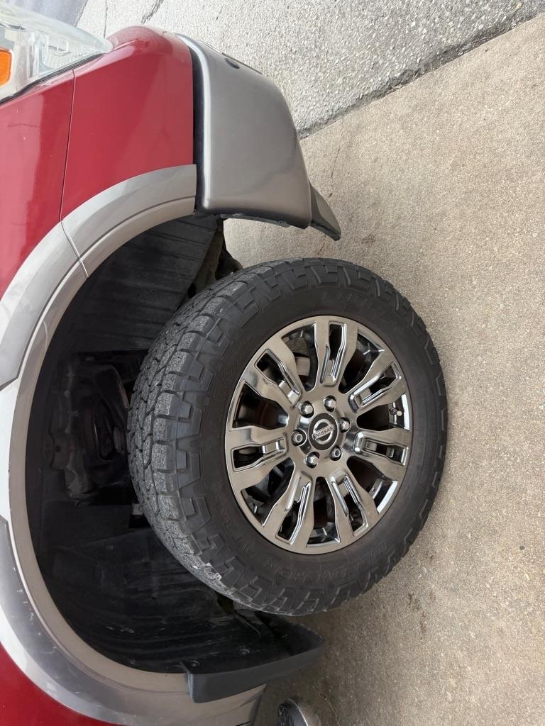 Nissan Titan XD SL 2WD Diesel 2017