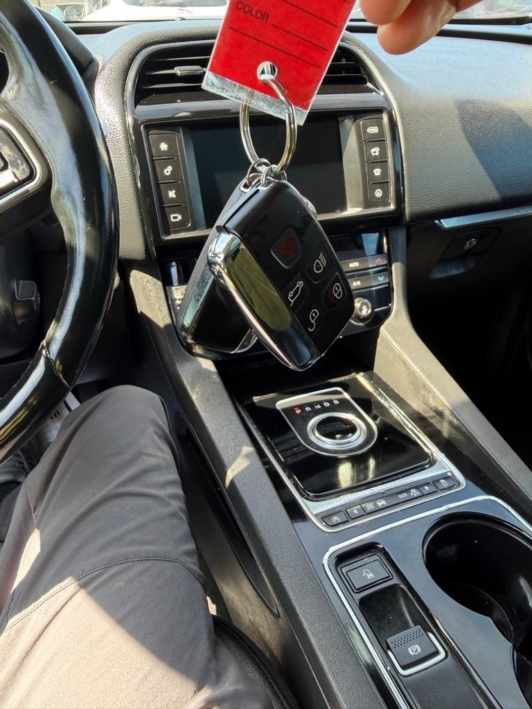 Jaguar F-Pace 35t Premium 2017