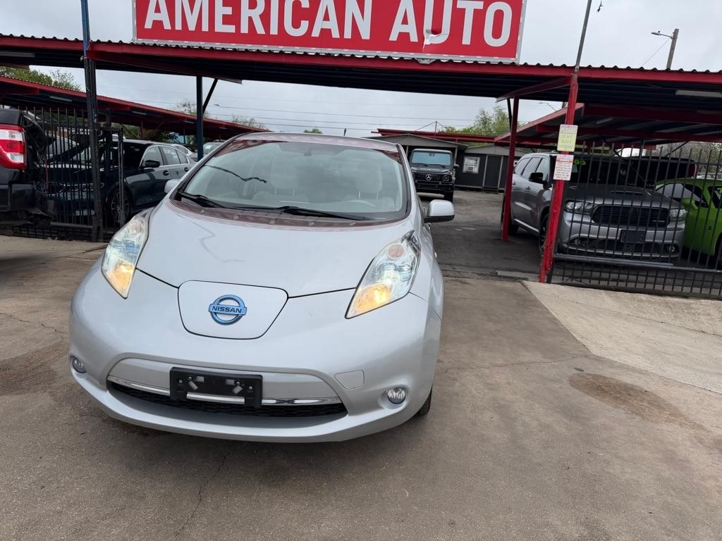Nissan Leaf SV 2012
