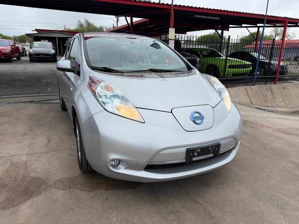 Nissan Leaf SV 2012