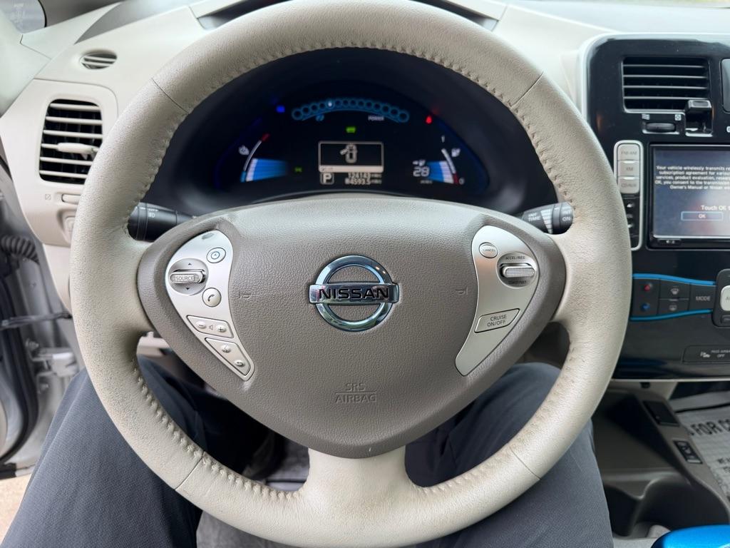 Nissan Leaf SV 2012