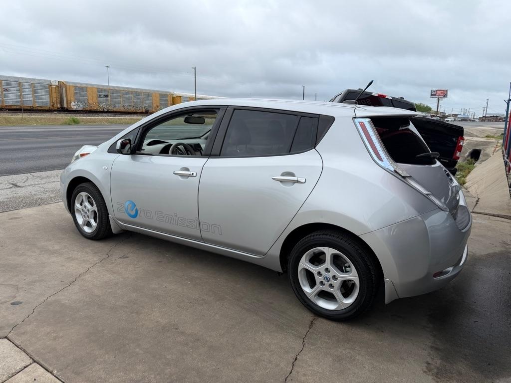 Nissan Leaf SV 2012