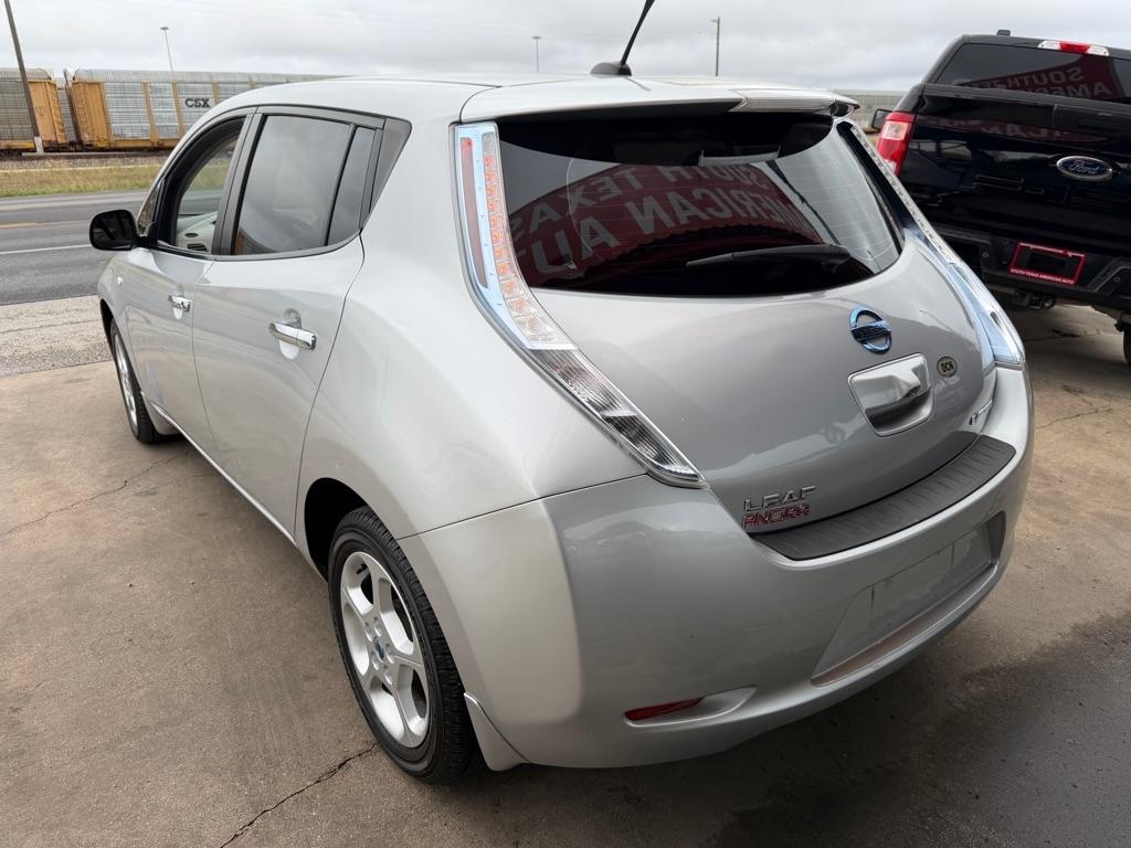 Nissan Leaf SV 2012