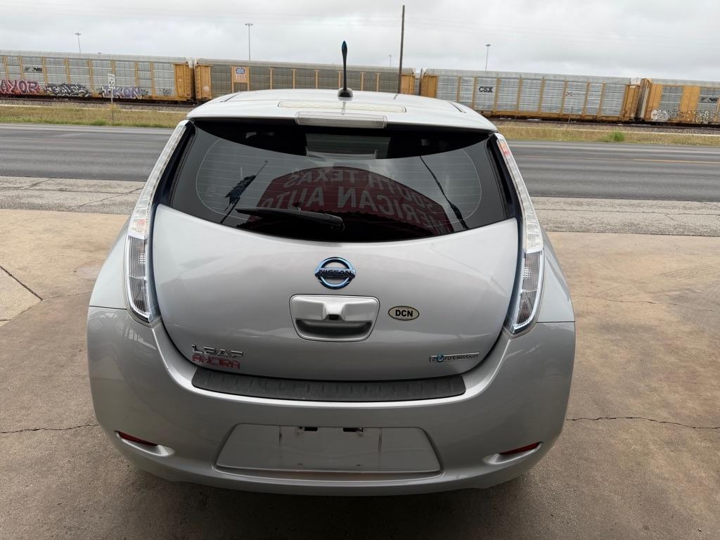 Nissan Leaf SV 2012