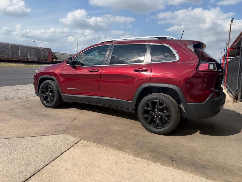 Jeep Cherokee Latitude FWD 2019