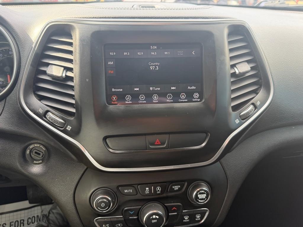 Jeep Cherokee Latitude FWD 2019