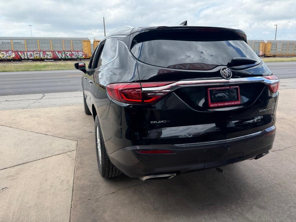 Buick Enclave Essence FWD 2018