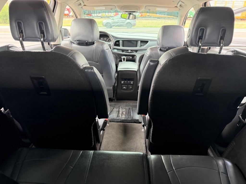 Buick Enclave Essence FWD 2018