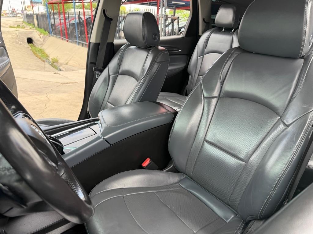 Buick Enclave Essence FWD 2018