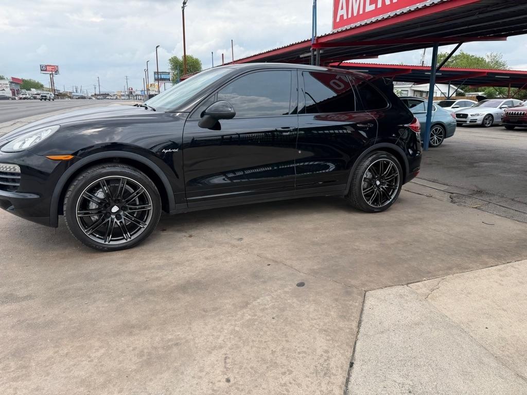 Porsche Cayenne Hybrid S 2014