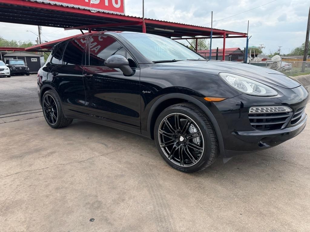 Porsche Cayenne Hybrid S 2014