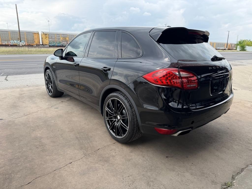 Porsche Cayenne Hybrid S 2014