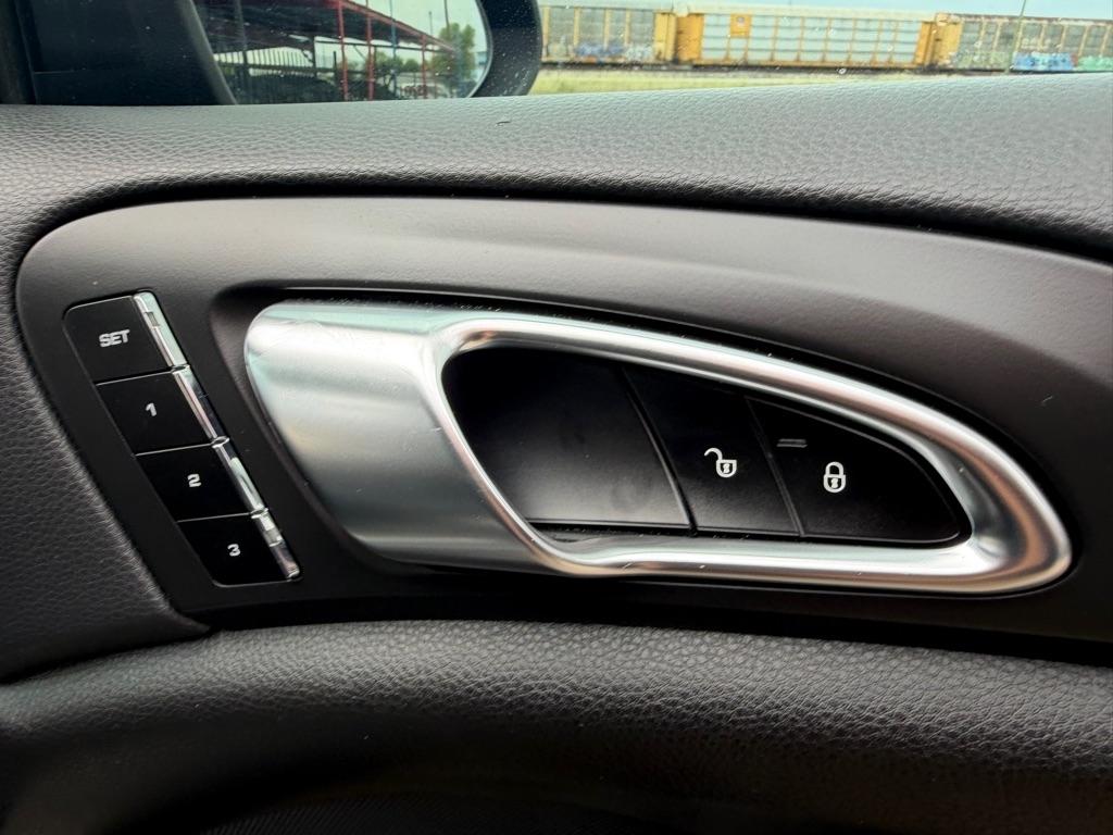 Porsche Cayenne Hybrid S 2014