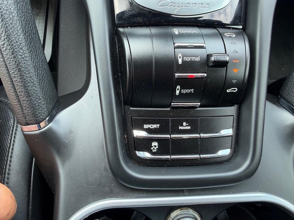 Porsche Cayenne Hybrid S 2014