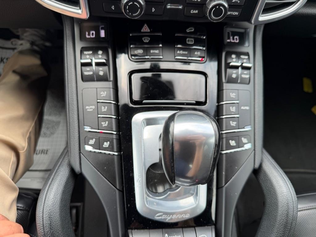 Porsche Cayenne Hybrid S 2014