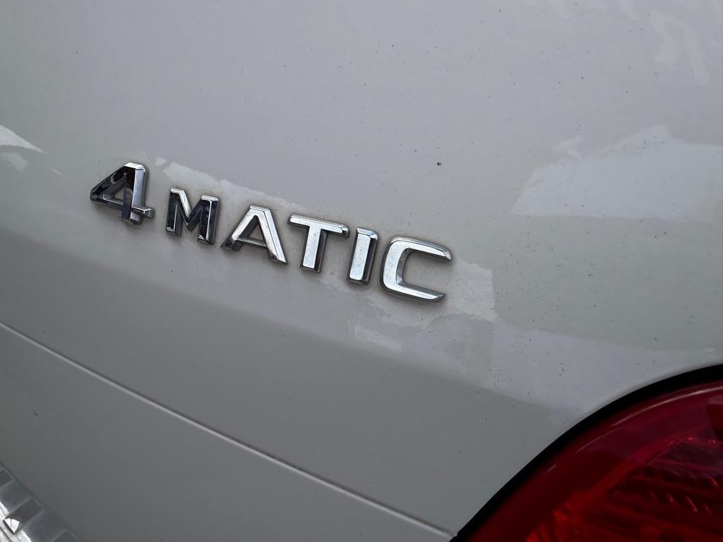 Mercedes-Benz GLK-Class GLK350 4MATIC 2012