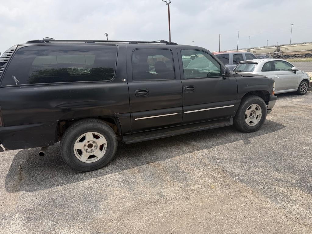 Chevrolet Suburban 1500 2WD 2002
