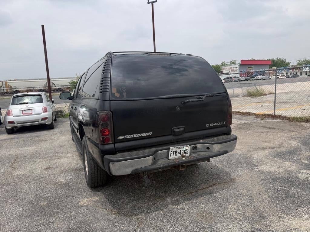 Chevrolet Suburban 1500 2WD 2002