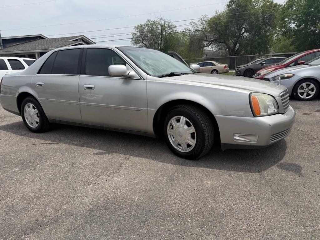 Cadillac DeVille Sedan 2005