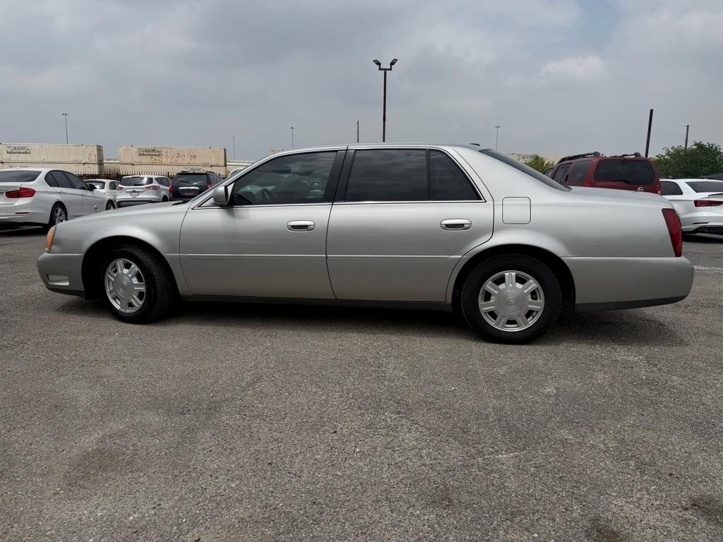 Cadillac DeVille Sedan 2005