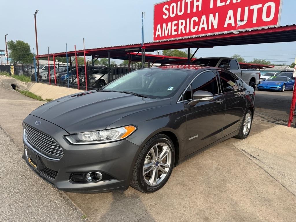 Ford Fusion Hybrid Titanium 2015