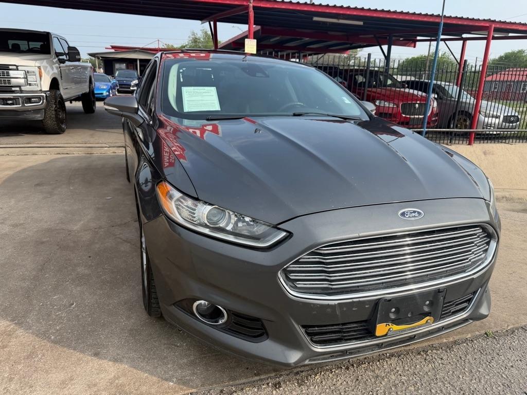 Ford Fusion Hybrid Titanium 2015