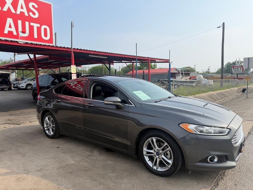Ford Fusion Hybrid Titanium 2015