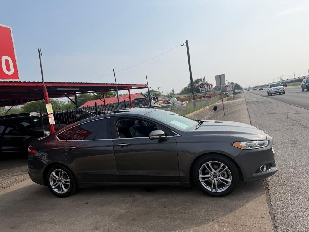 Ford Fusion Hybrid Titanium 2015