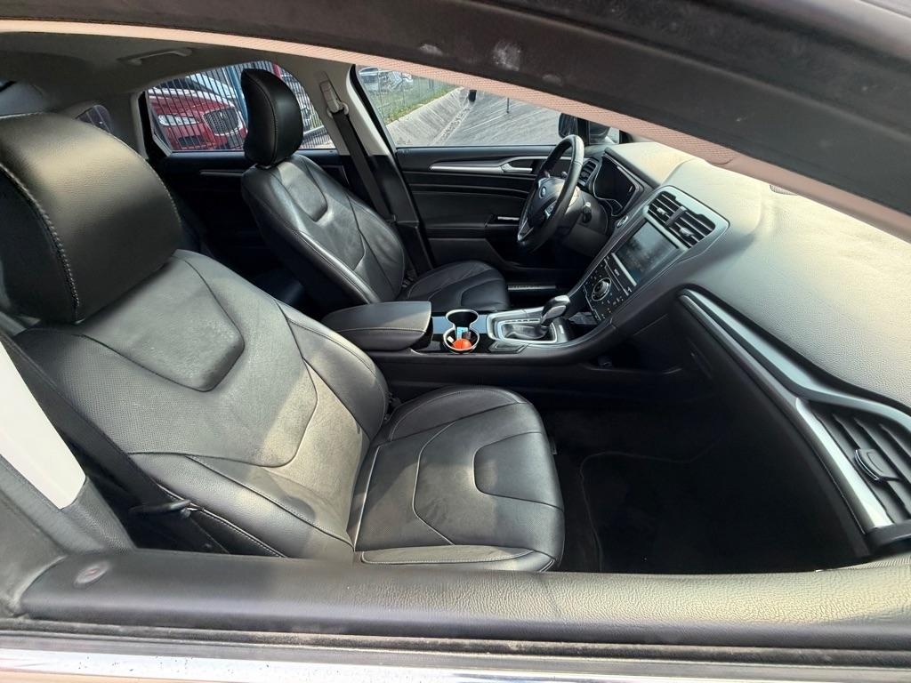 Ford Fusion Hybrid Titanium 2015