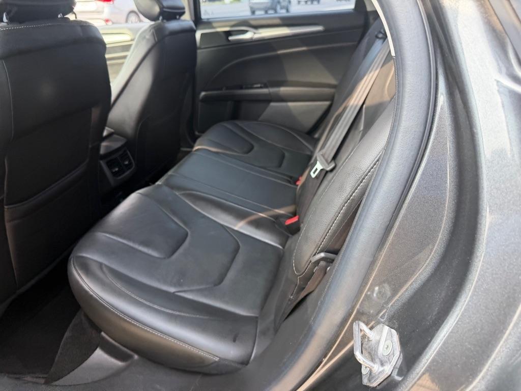 Ford Fusion Hybrid Titanium 2015