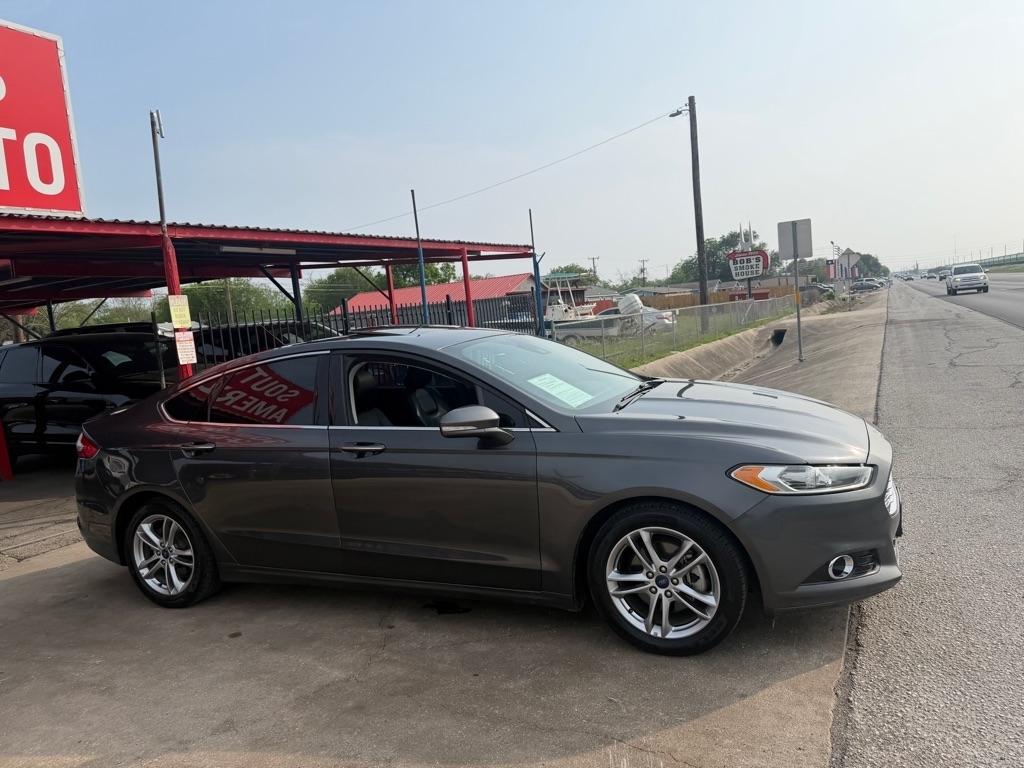 Ford Fusion Hybrid Titanium 2015