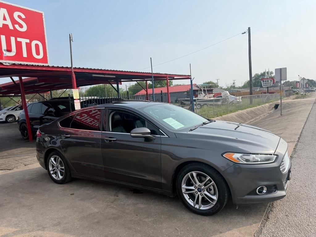 Ford Fusion Hybrid Titanium 2015
